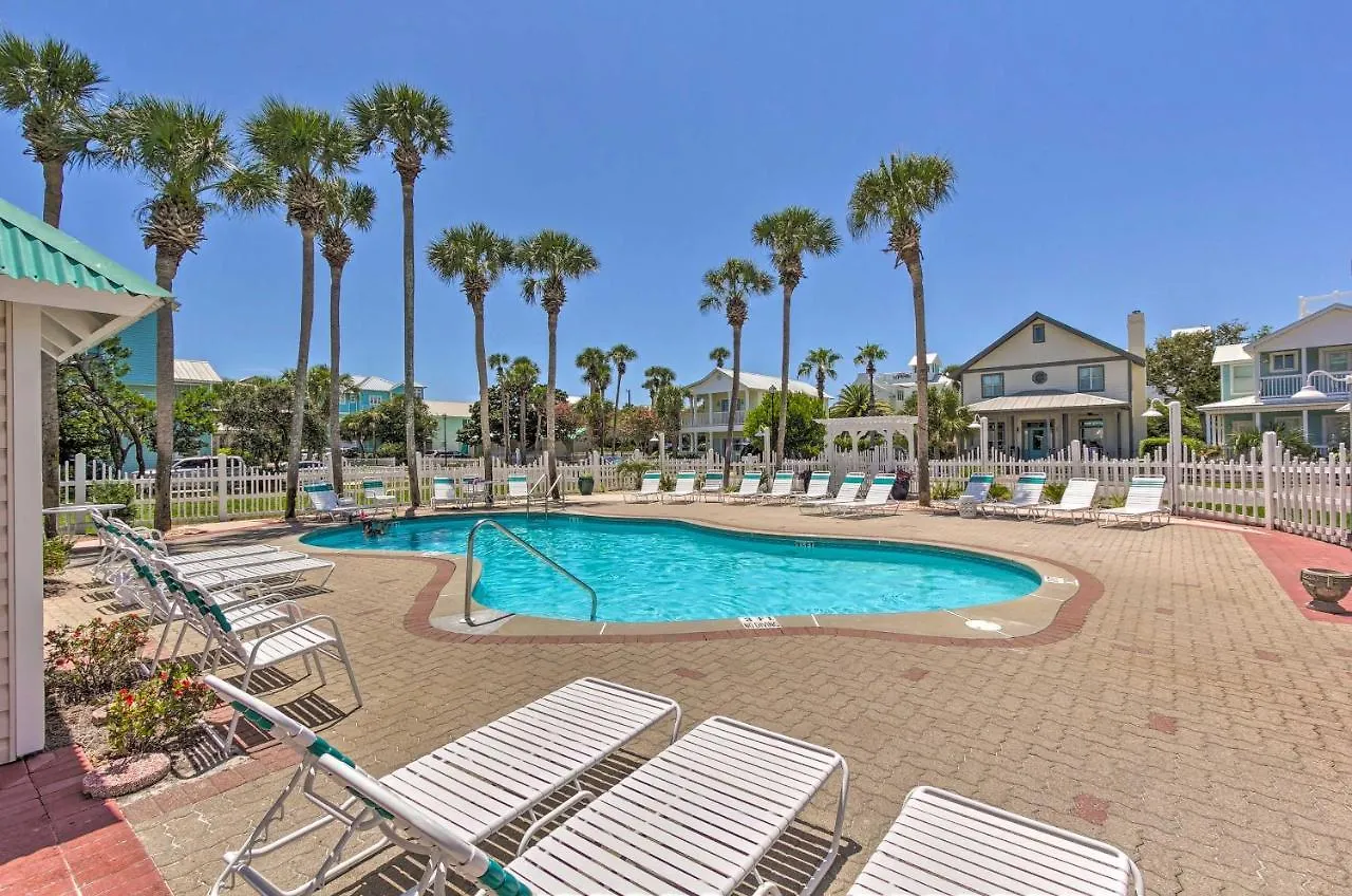 Grand Getaway - Walk A Block To The Beach! *