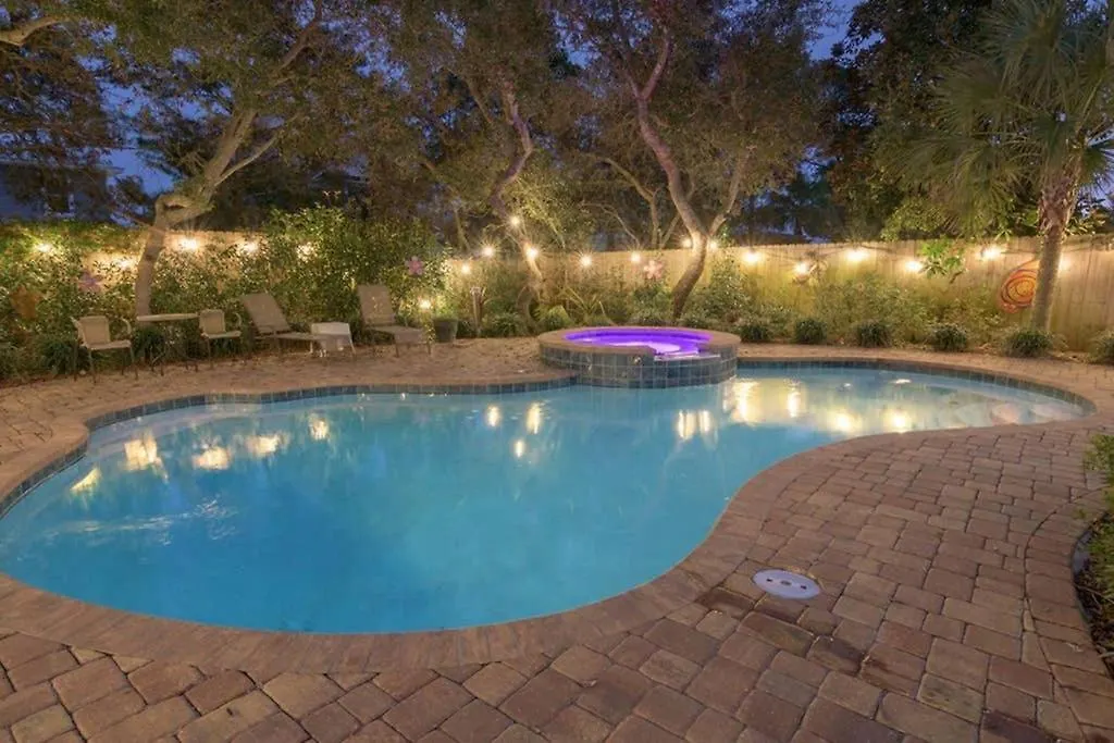 Zula Life House, Sleeps 16, Private Heated Pool And Spa, 4min Walk To The Beach, Pets Welcome, Fenced Yard Feriehus *
