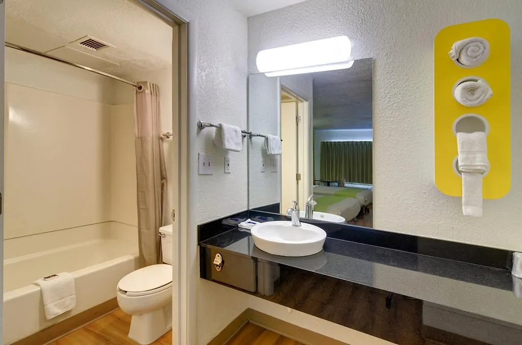 6-destin, Fl Hotell 2*