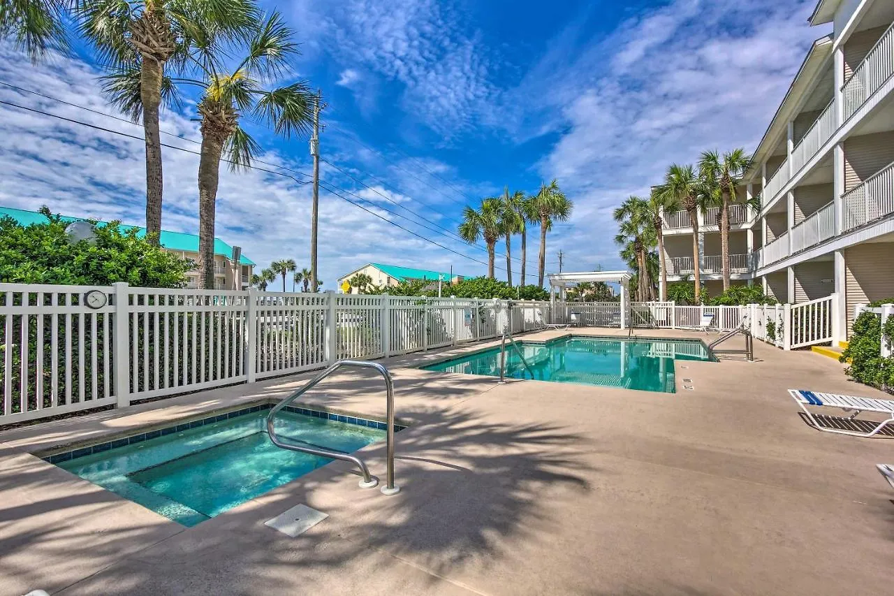 Sunny Emerald Coast With Pool Steps To Beach! Destin