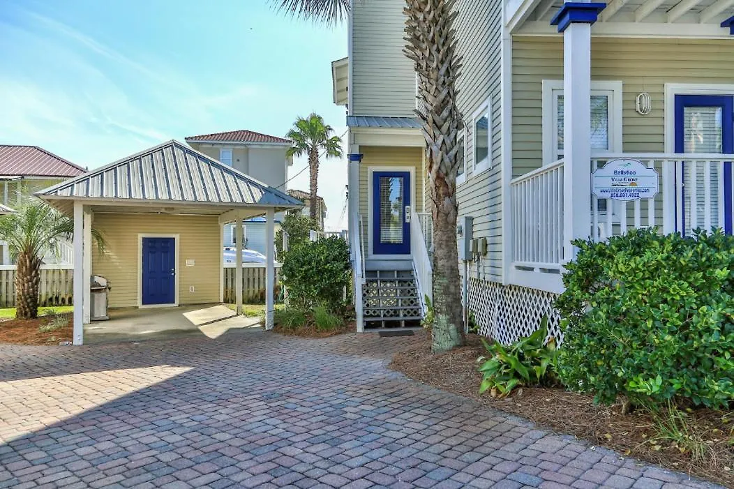 3-story Retreat Home, Walk To Beach, Gulf Views, Free Wifi! Holiday home Destin