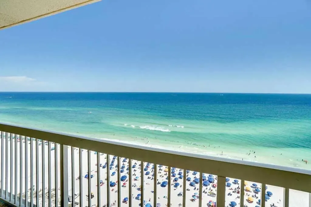 Apartment Front 18th Flr, Ocean View, New Upgrades