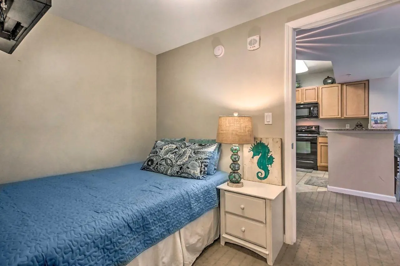 With Amenities And Pool Less Than Half Mi To * Destin