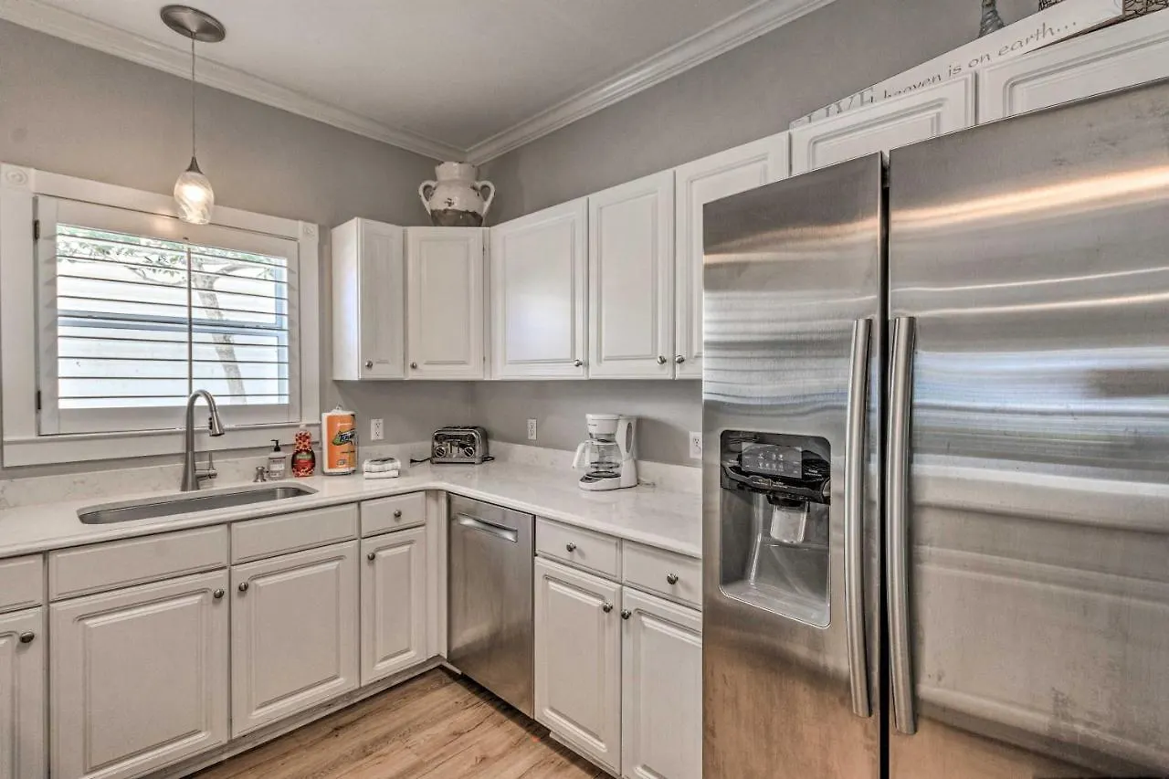 Grand Getaway - Walk A Block To The Beach! Holiday home Destin