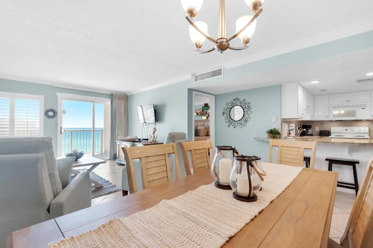 Apartment Surf And Racquet Club 711 *