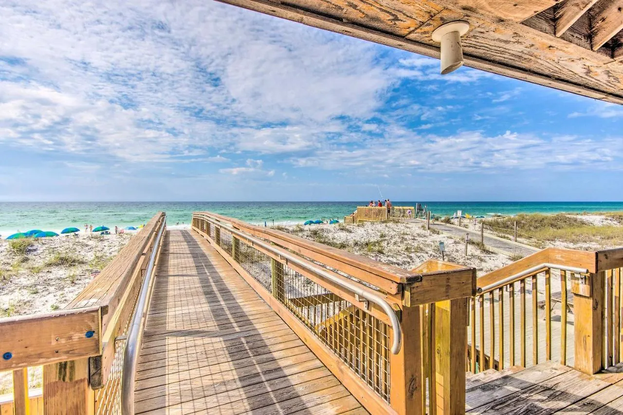 Sandpiper Cove Escape On Canal - Walk To Beach! Destin
