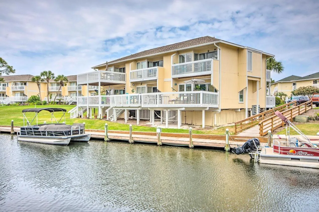 Sandpiper Cove Escape On Canal - Walk To Beach! Apartment