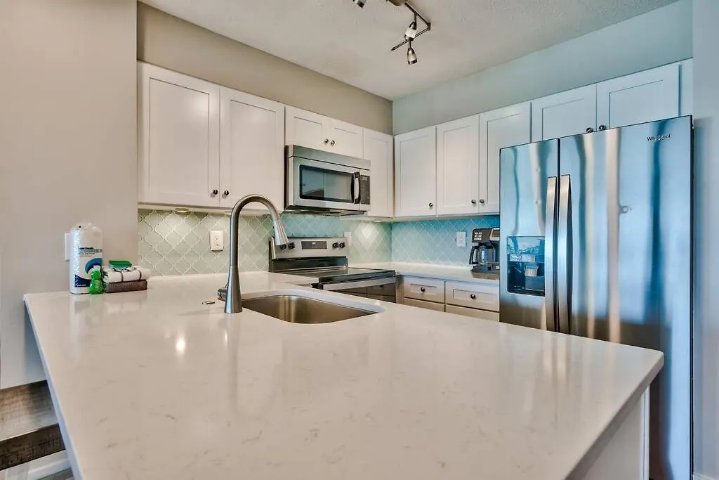 Seafarer, Gulf Front Condo, Right On The
