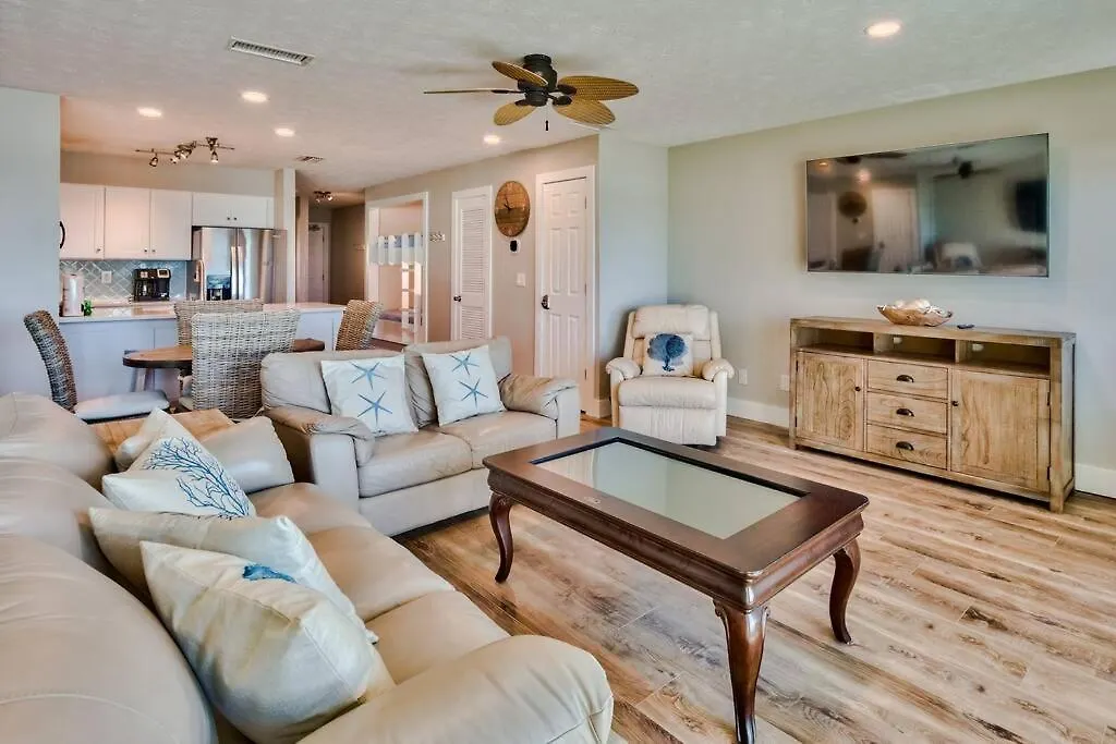 Seafarer, Gulf Front Condo, Right On The Apartment