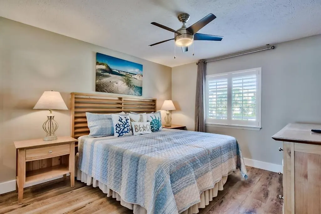 Seafarer, Gulf Front Condo, Right On The Apartment