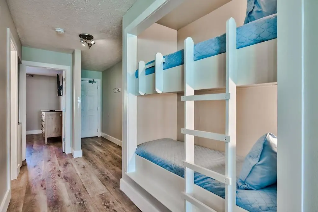 Apartment Seafarer, Gulf Front Condo, Right On The