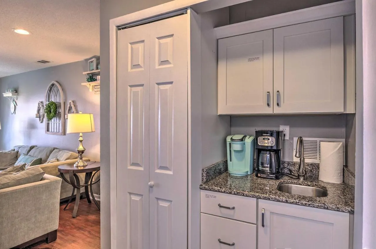 Sandpiper Cove Escape On Canal - Walk To Beach! Apartment