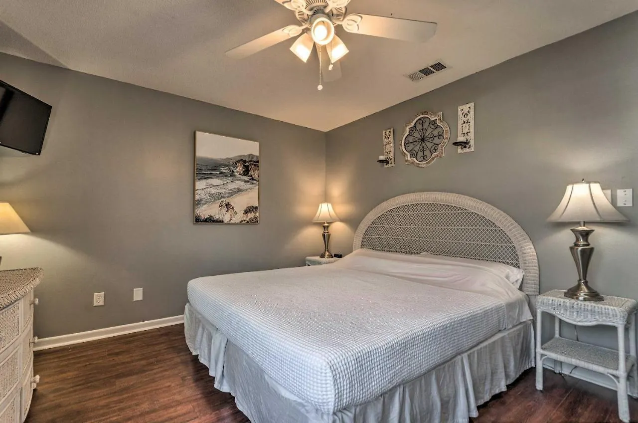 Sandpiper Cove Escape On Canal - Walk To Beach! Destin
