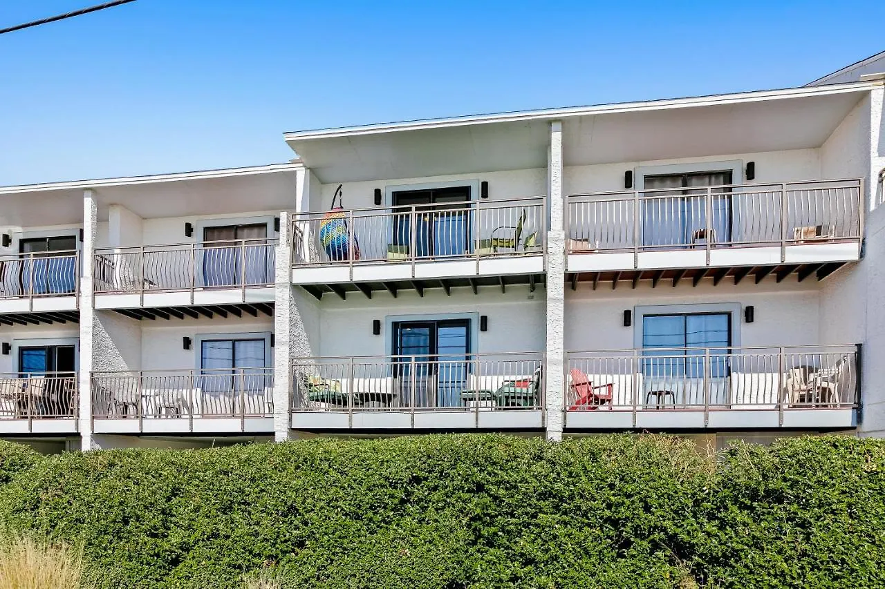 Costa Vista Townhomes *