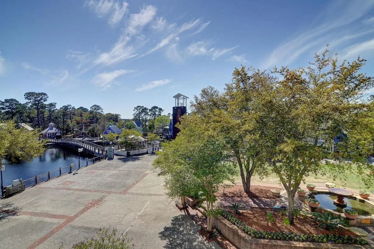 Baytowne Wharf - Observation Point South #559 Destin