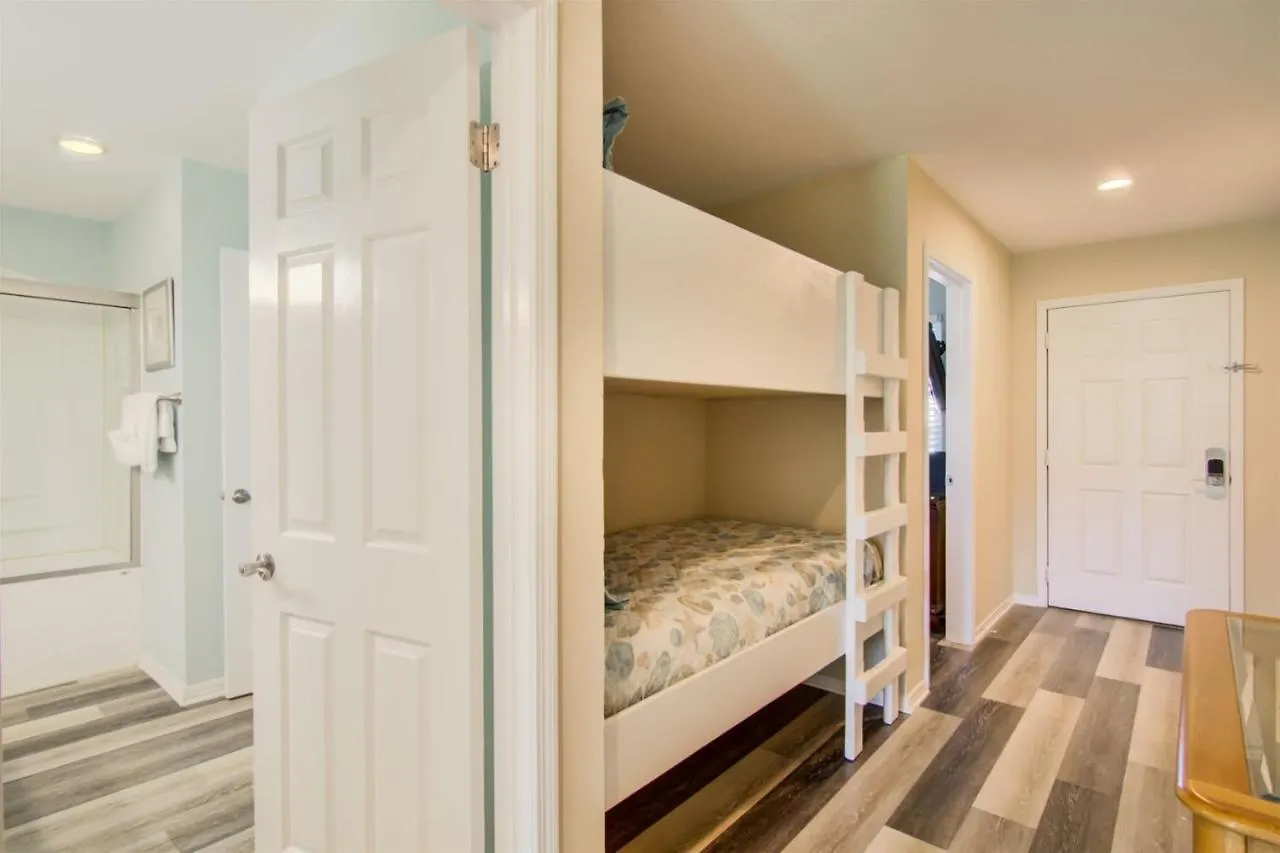 9 D, One Bedroom Apartment