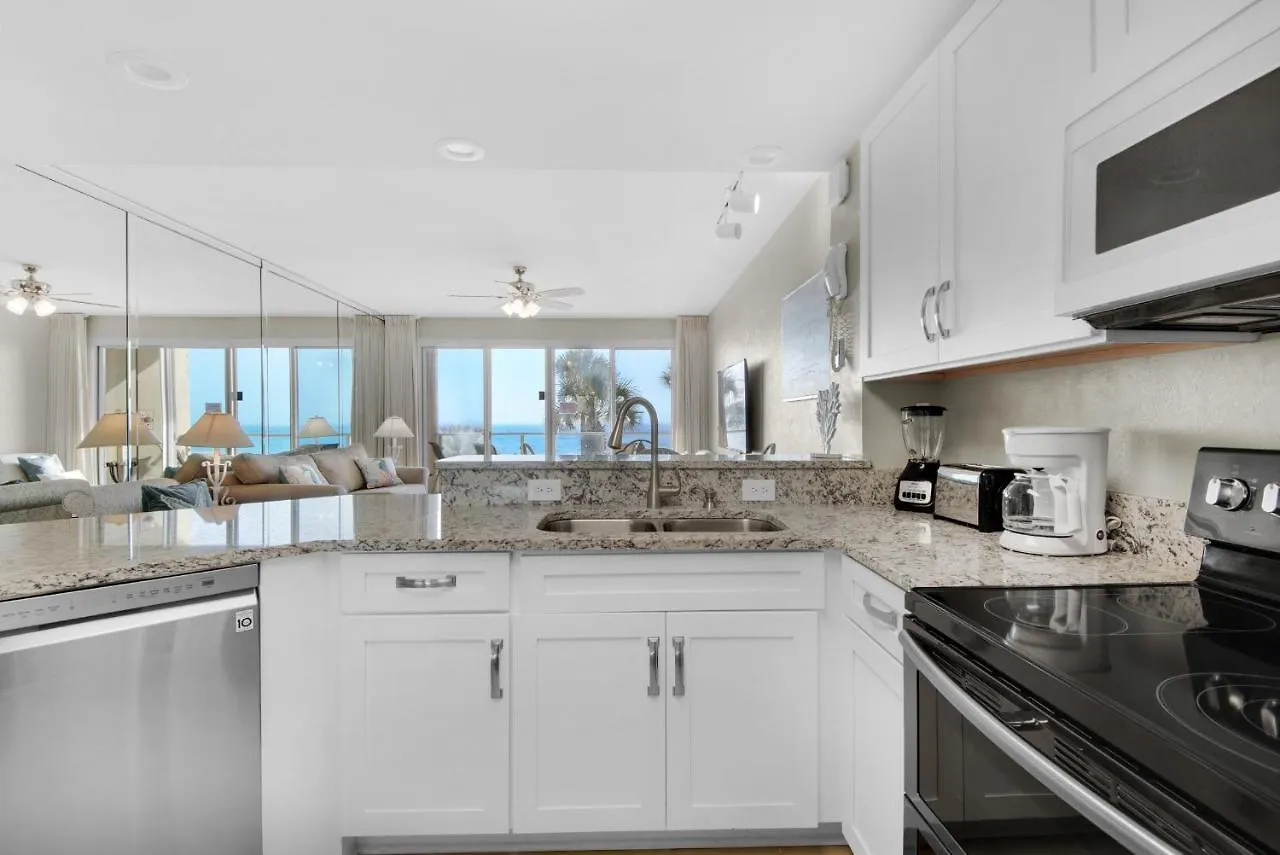 Appartamento Sterling Sands 111 *