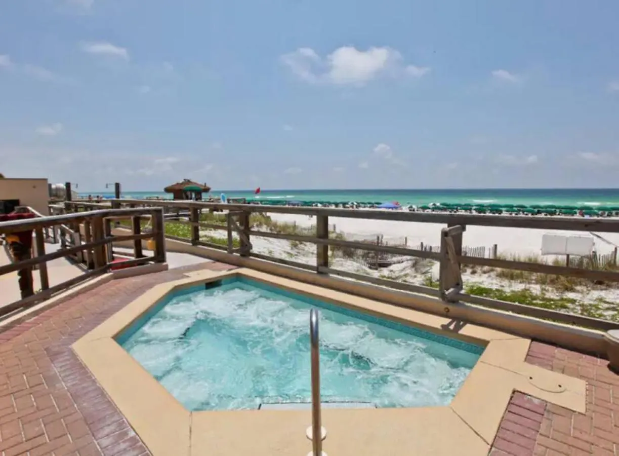 Holiday home Wave And Sea Sun Hot Tub Pools Beach