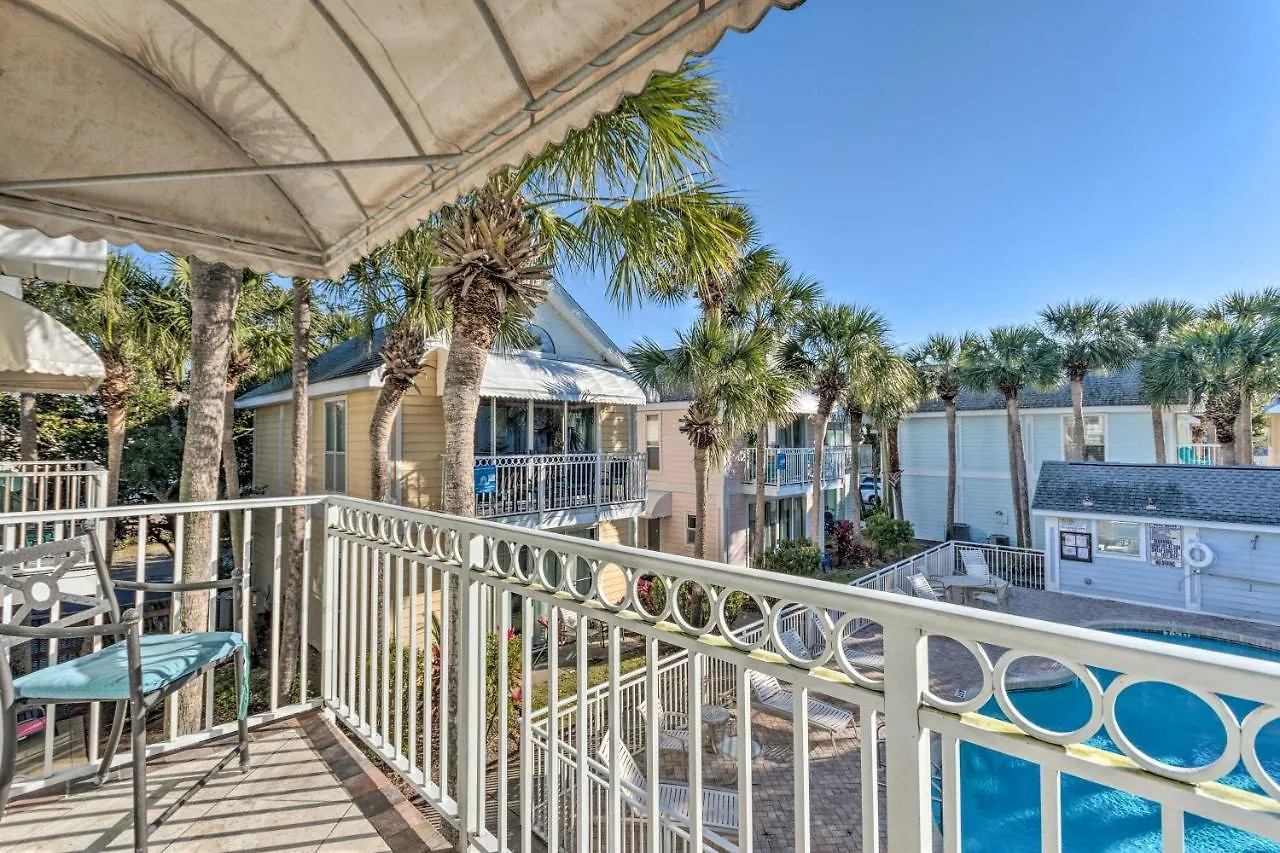 Holiday home Charming Walk To Beach And Dining! Destin
