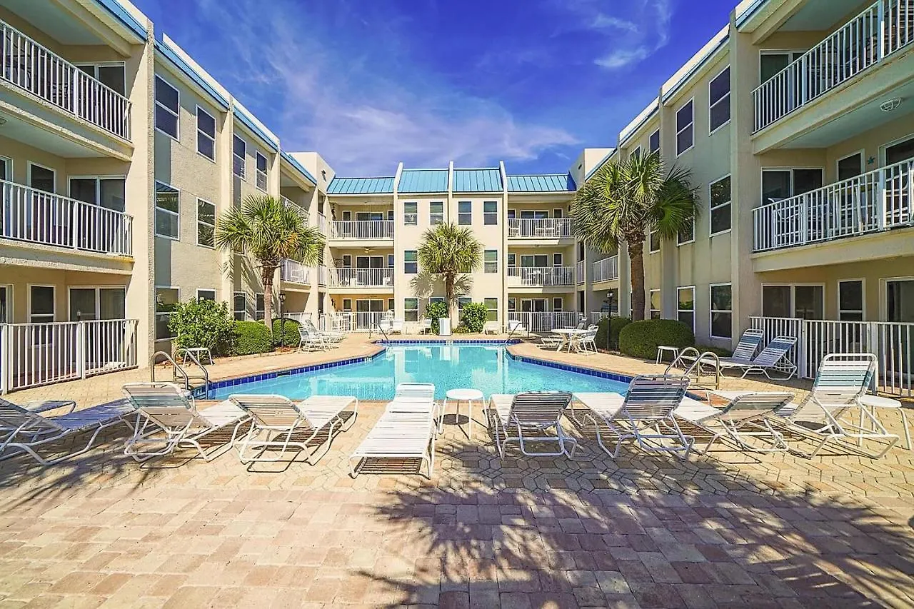 Poolside #104 Holiday home