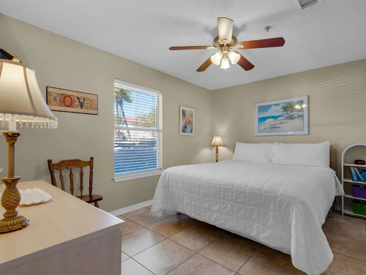Feriehus Grand Caribbean East 110 By Newman-dailey *