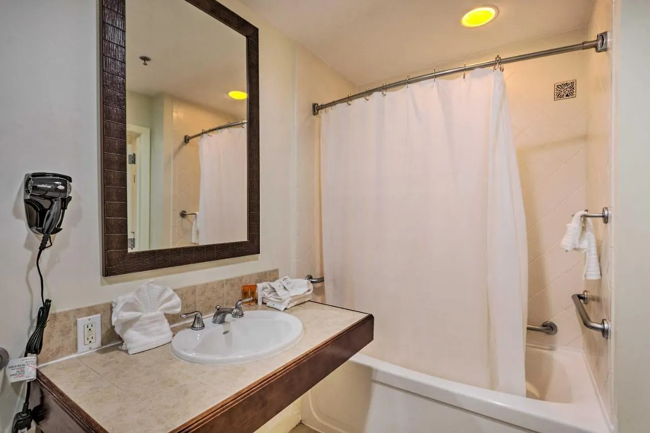 Coastal Patio And Free Amenities! * Destin