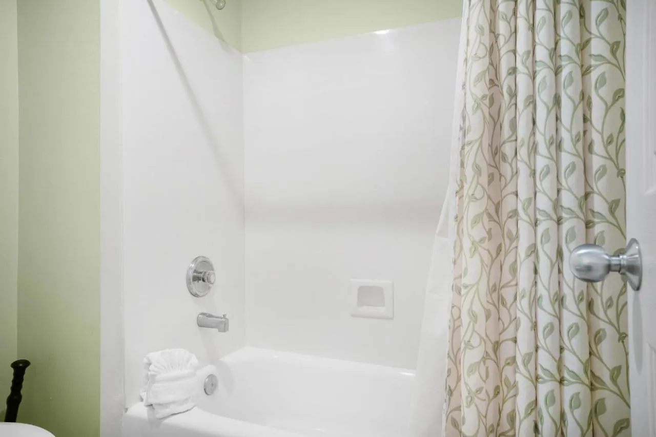 Apartment Leeward Key 204