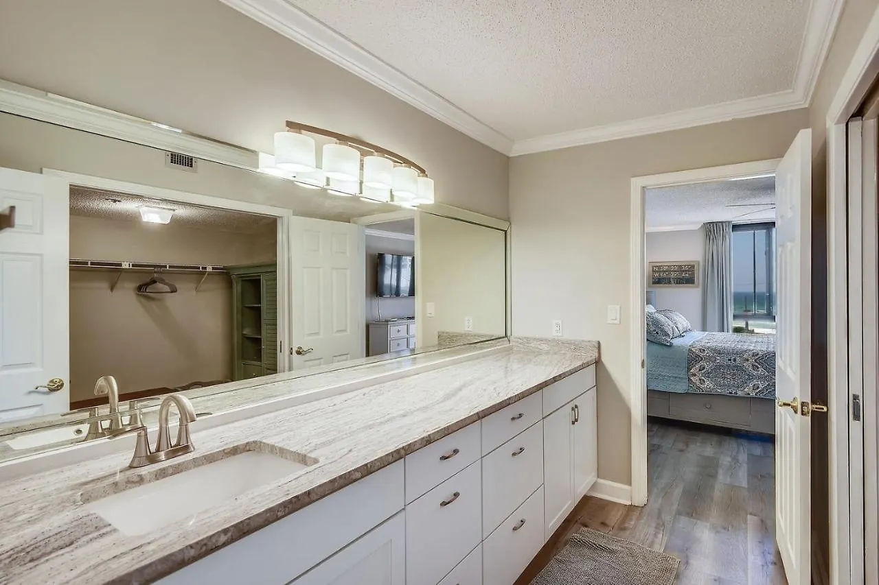 Coastal Tides At Enclave 403a