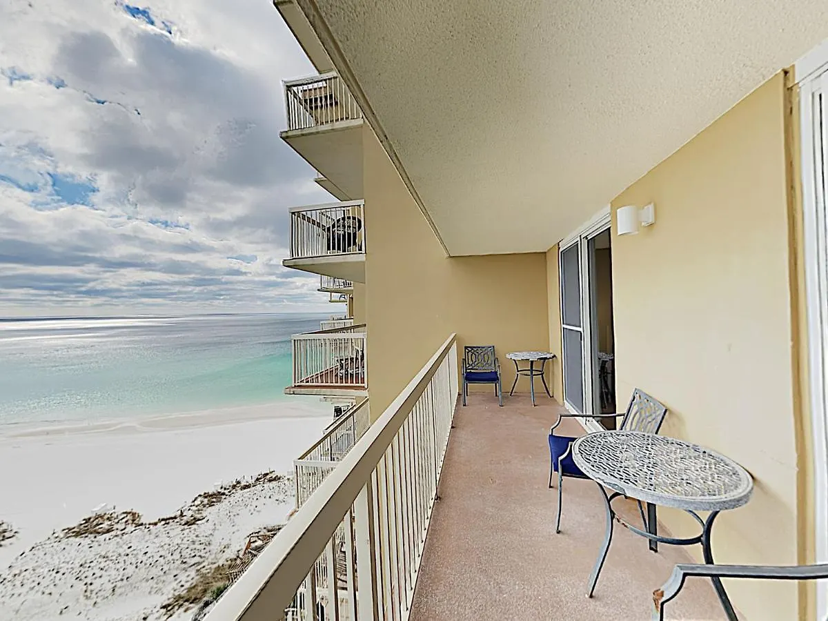 Amazing In With Outdoor Swimming Pool And 2 Bedrooms * Destin