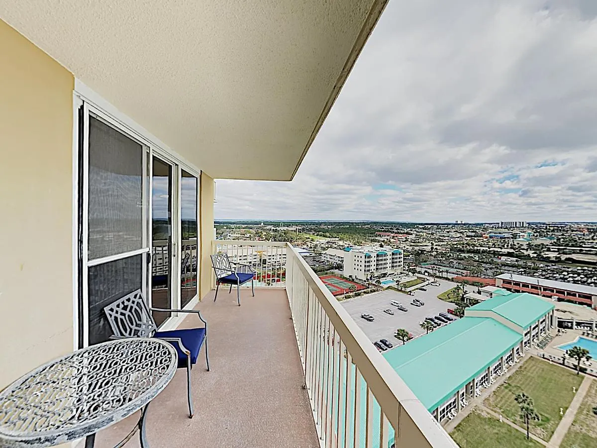 Amazing In With Outdoor Swimming Pool And 2 Bedrooms Apartment Destin