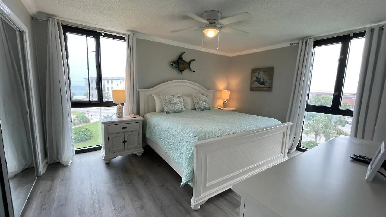 Coastal Tides At Enclave 403a