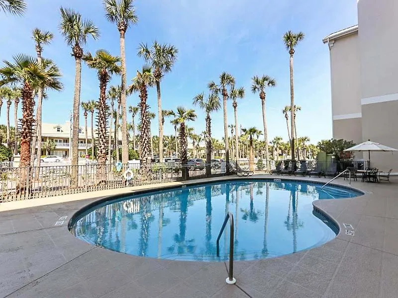 Apartment Beautiful In With Outdoor Swimming Pool And 3 Bedrooms