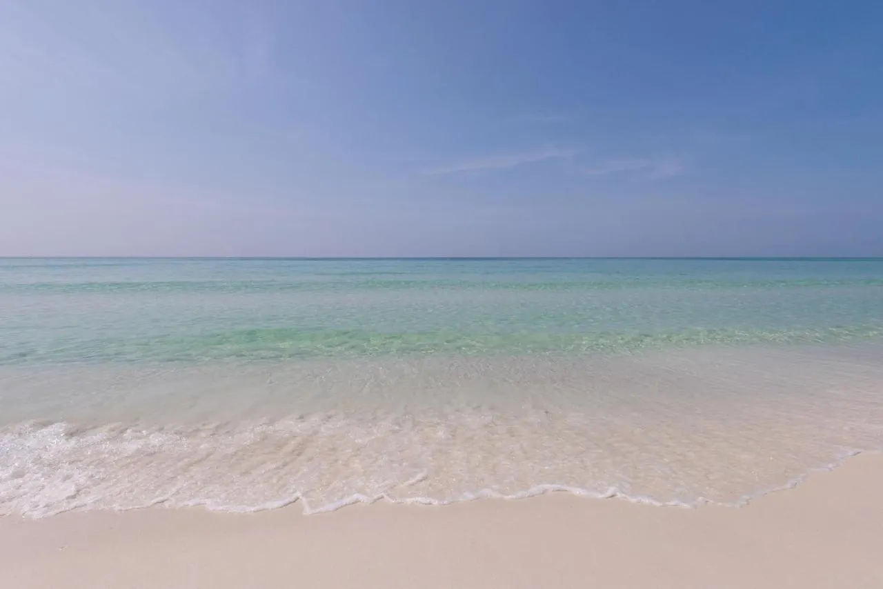 The Islander 214 * Destin