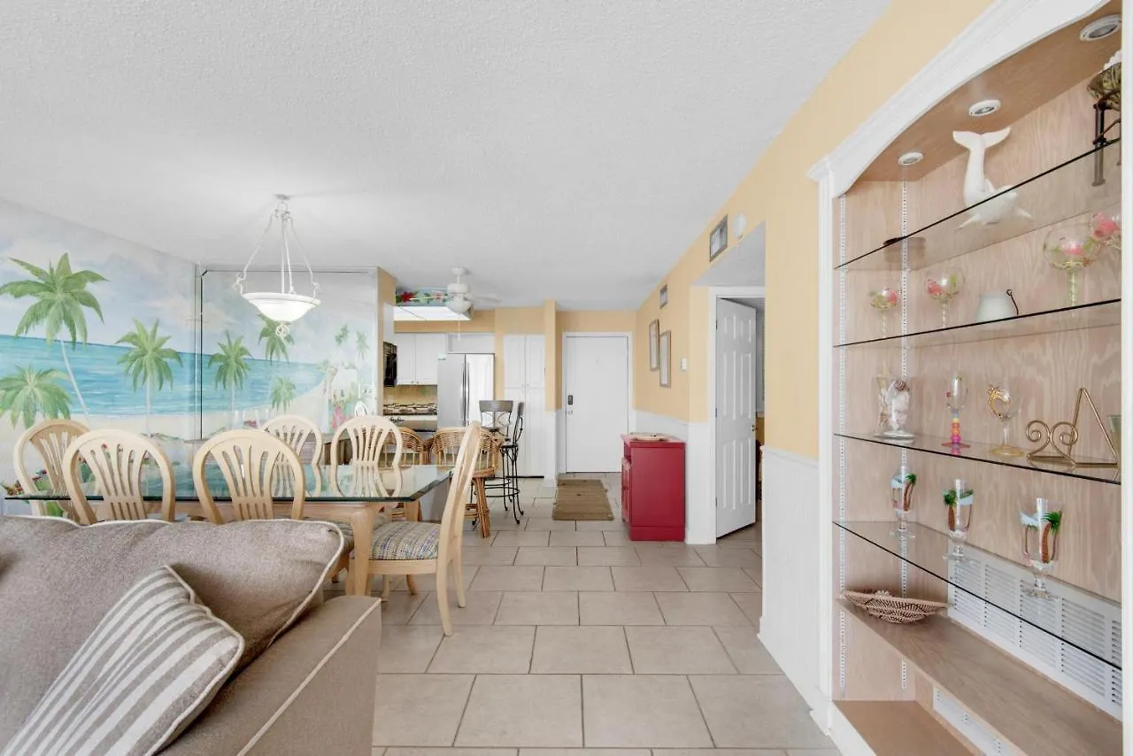 Dolphin Point #406c *