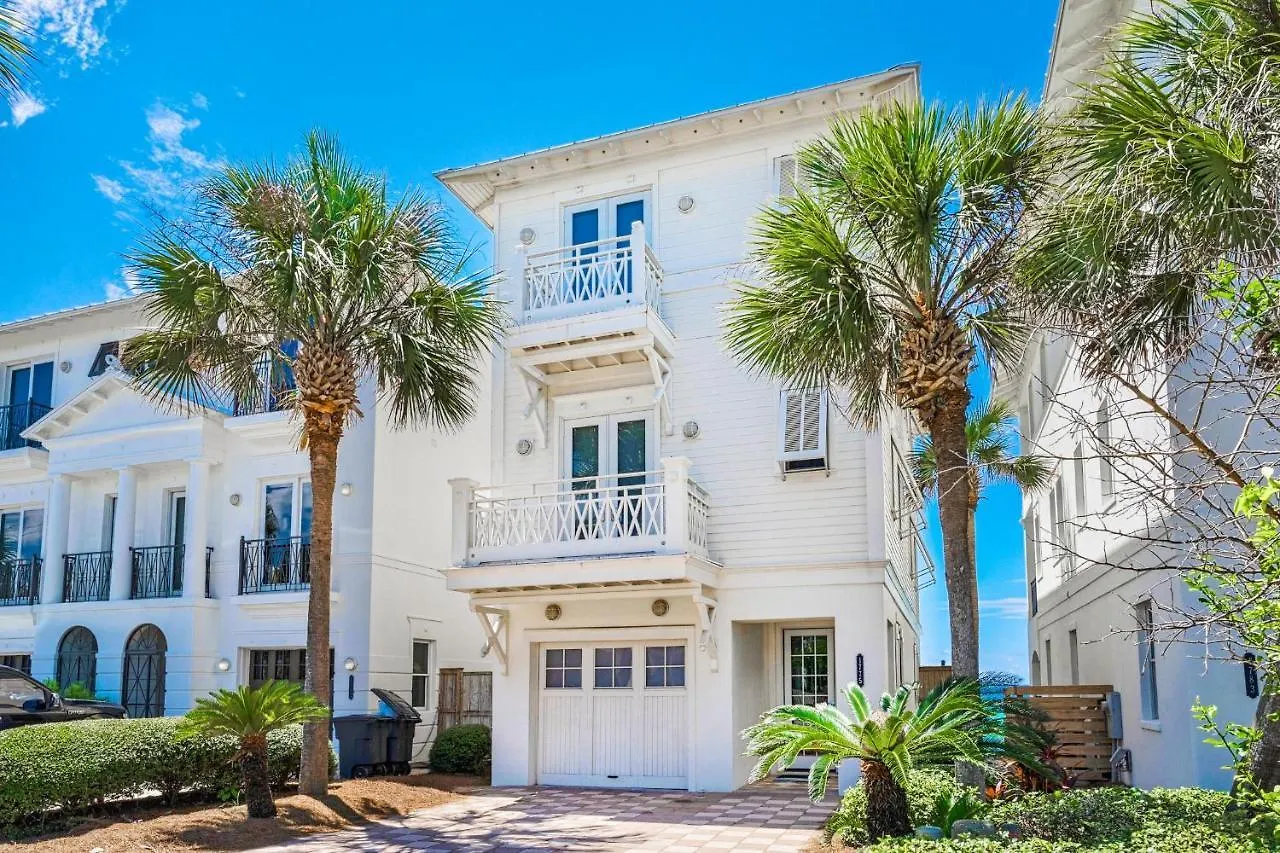 Charlie Boy Holiday home Destin
