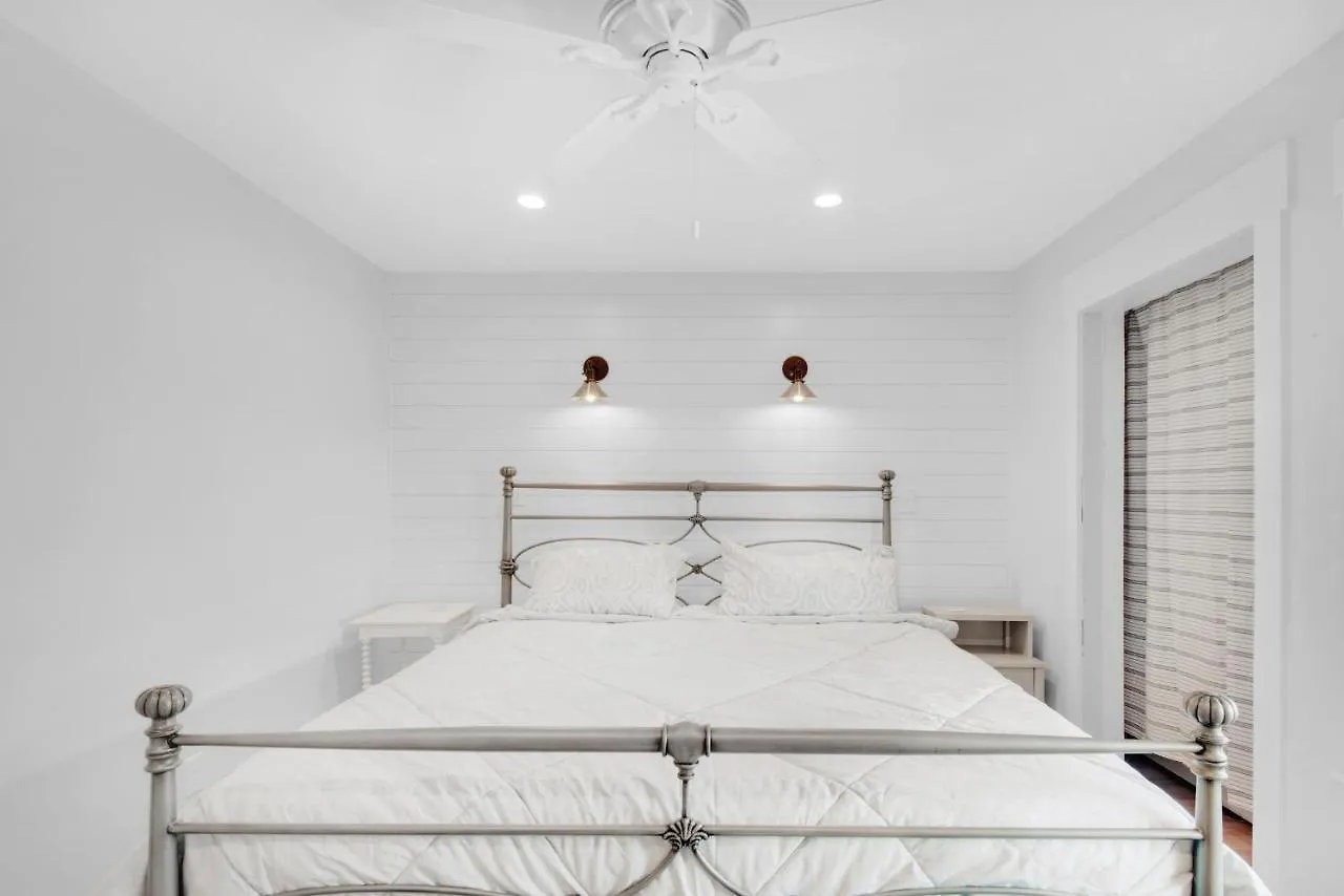 Sandprints E9- Shoeless Joe Holiday home Destin