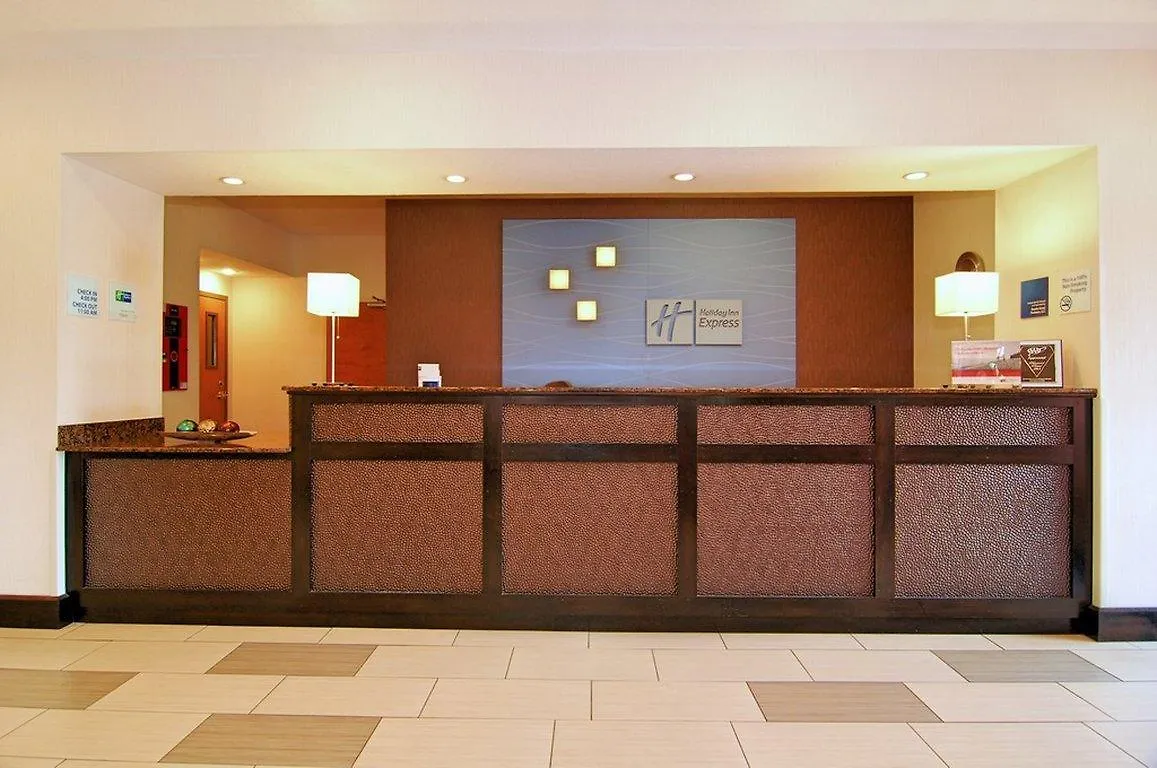 Express E - Commons Mall Area By Ihg Hotel
