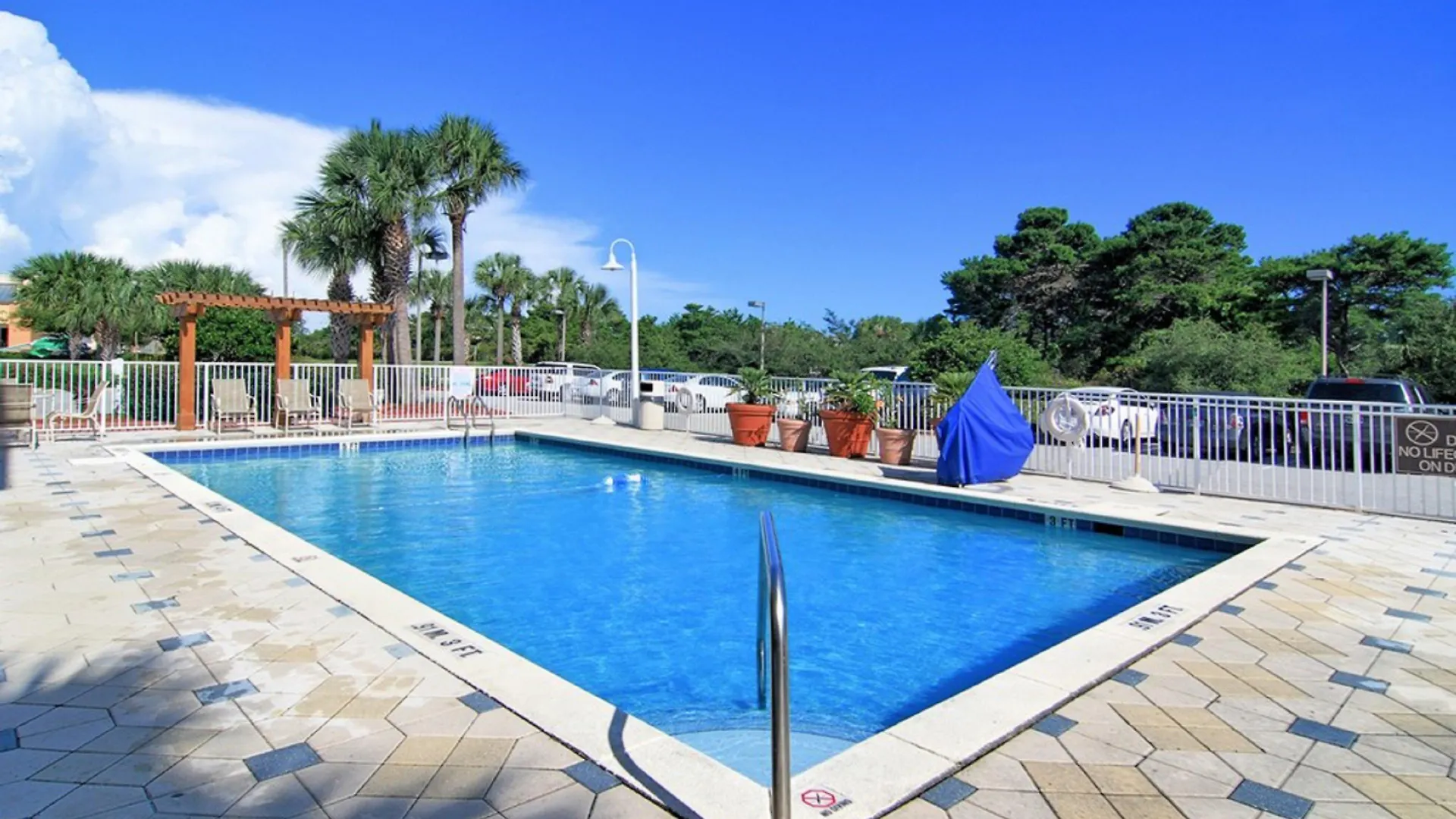 Hotel Express E - Commons Mall Area By Ihg Destin