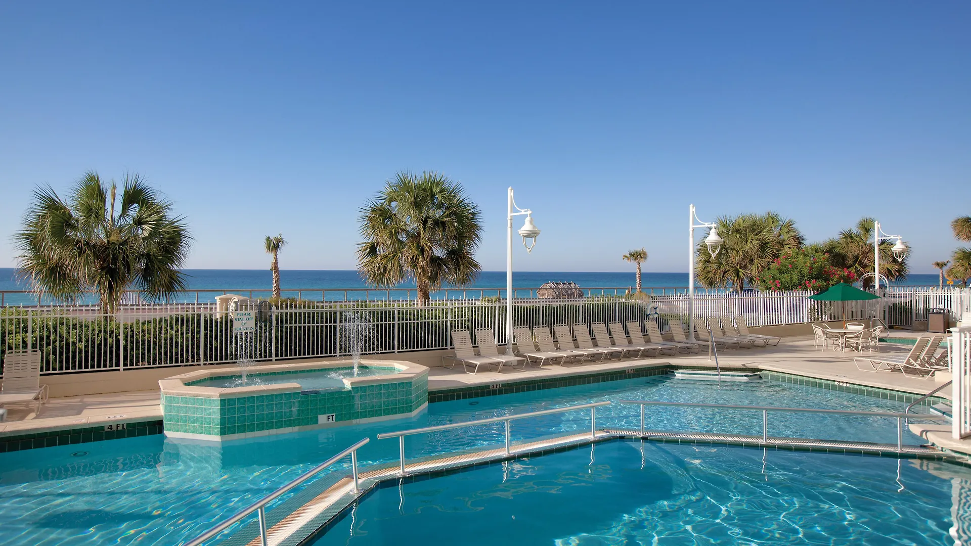 Resort Club Wyndham At Majestic Sun