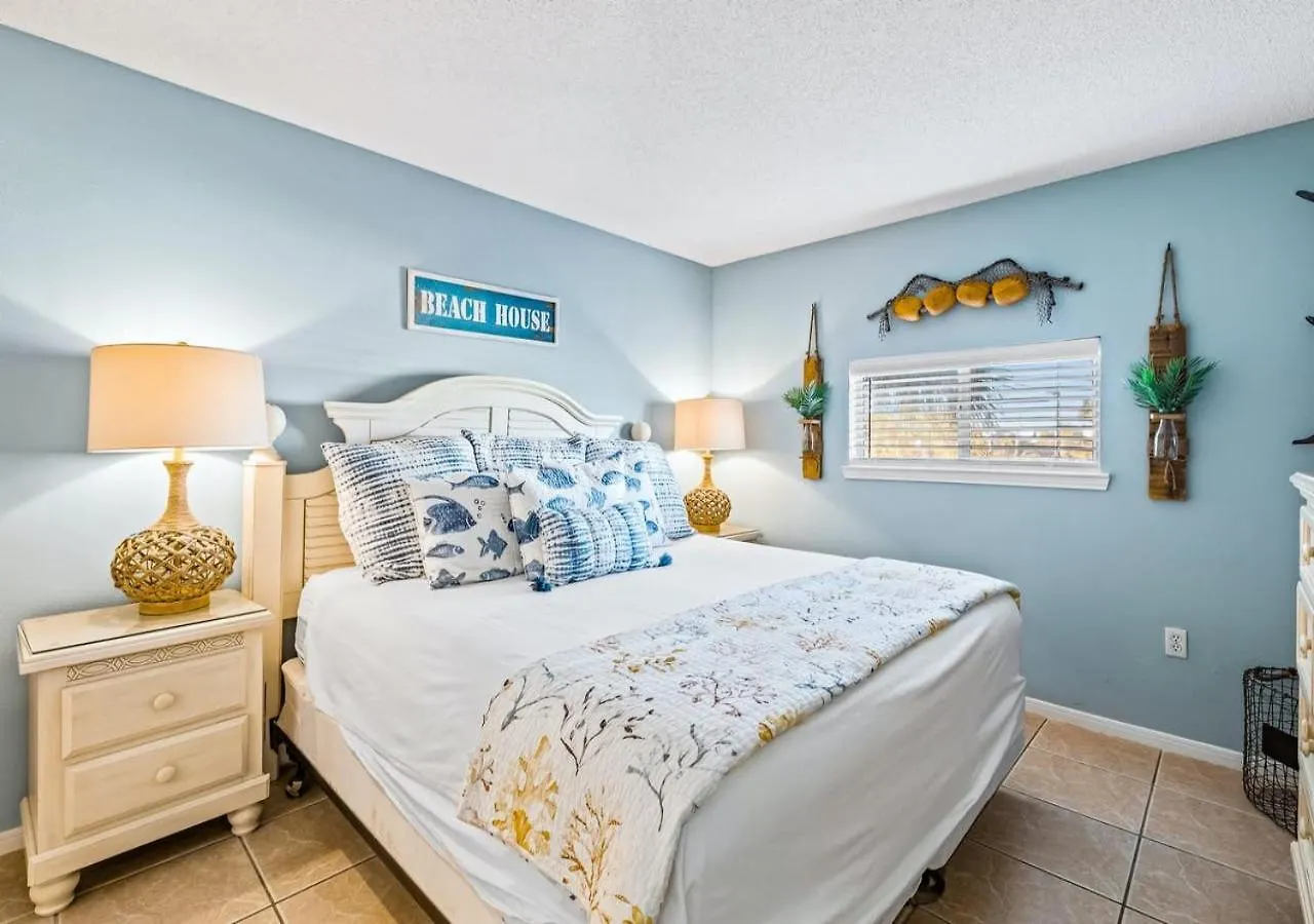 Apartment Crystal Sands By To