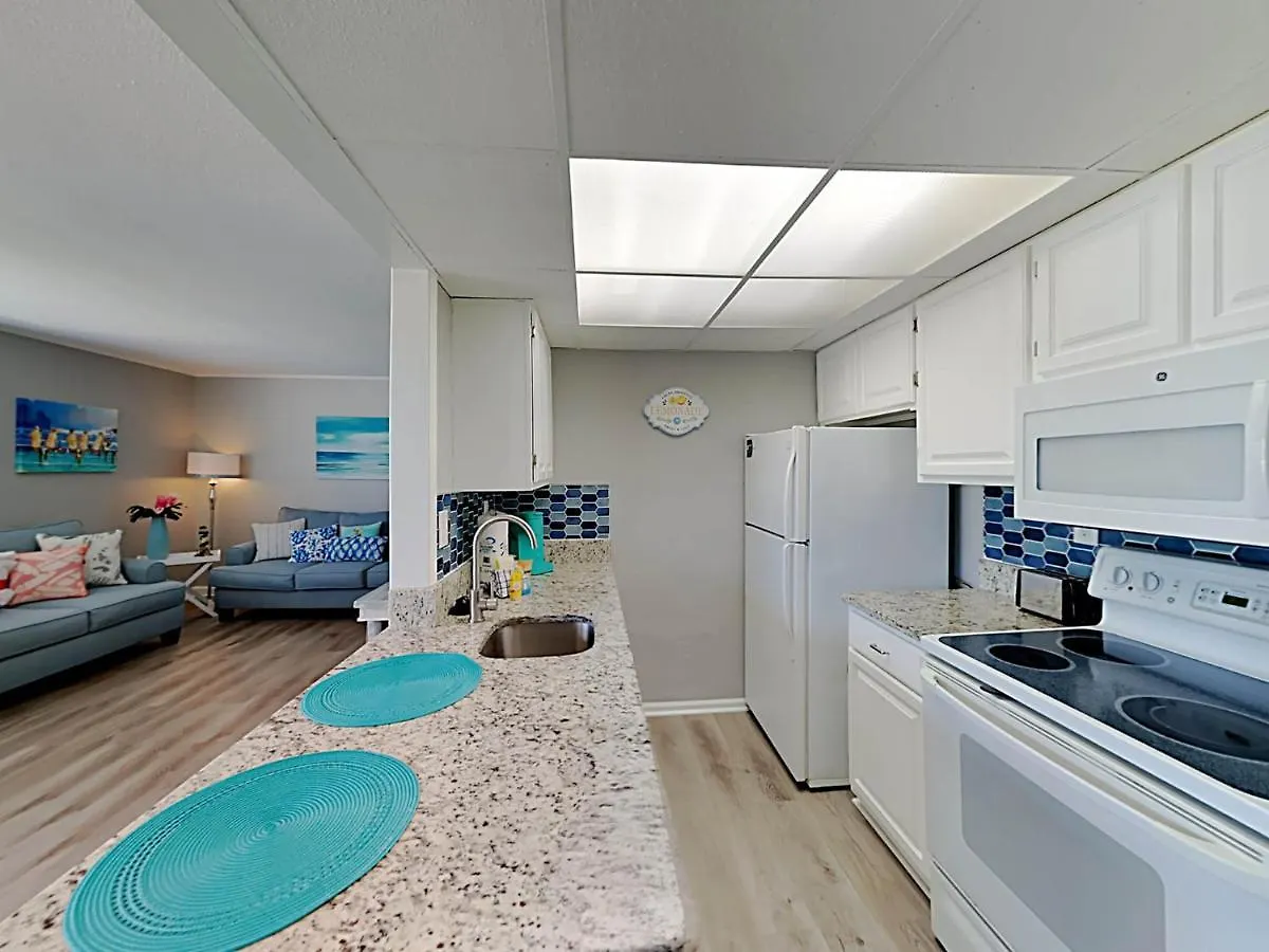 Sandpiper Cove 2015 شقة