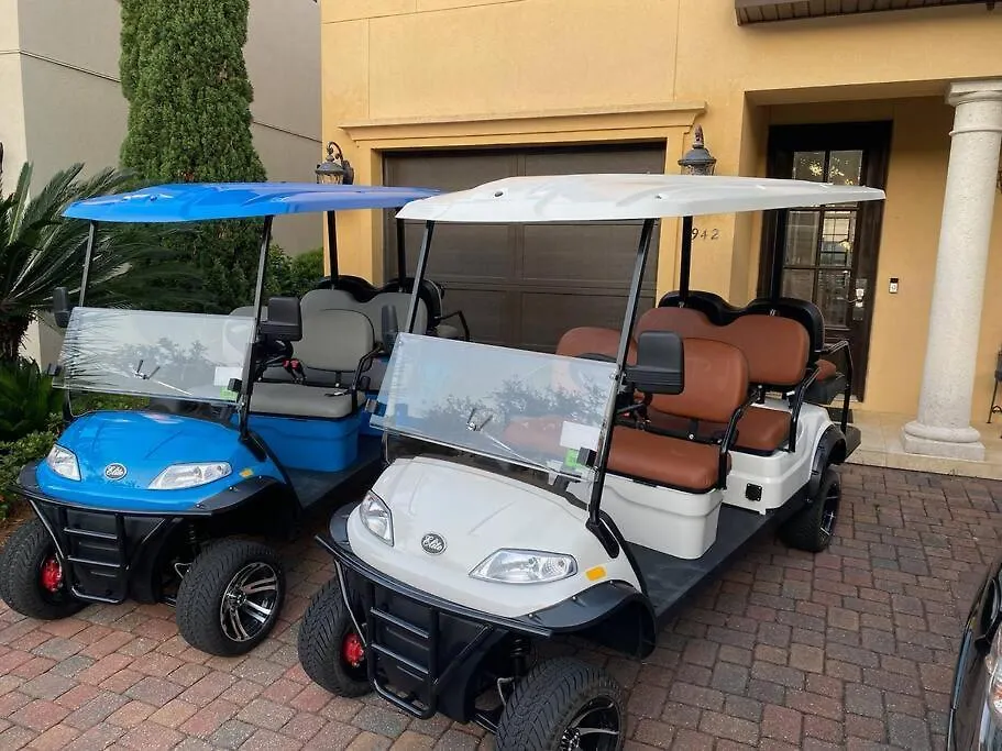 Large 4 Bedroom With Bunk And 2 Golf Carts! Holiday home *