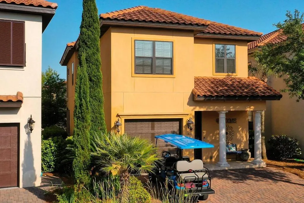 Large 4 Bedroom With Bunk And 2 Golf Carts! Holiday home *