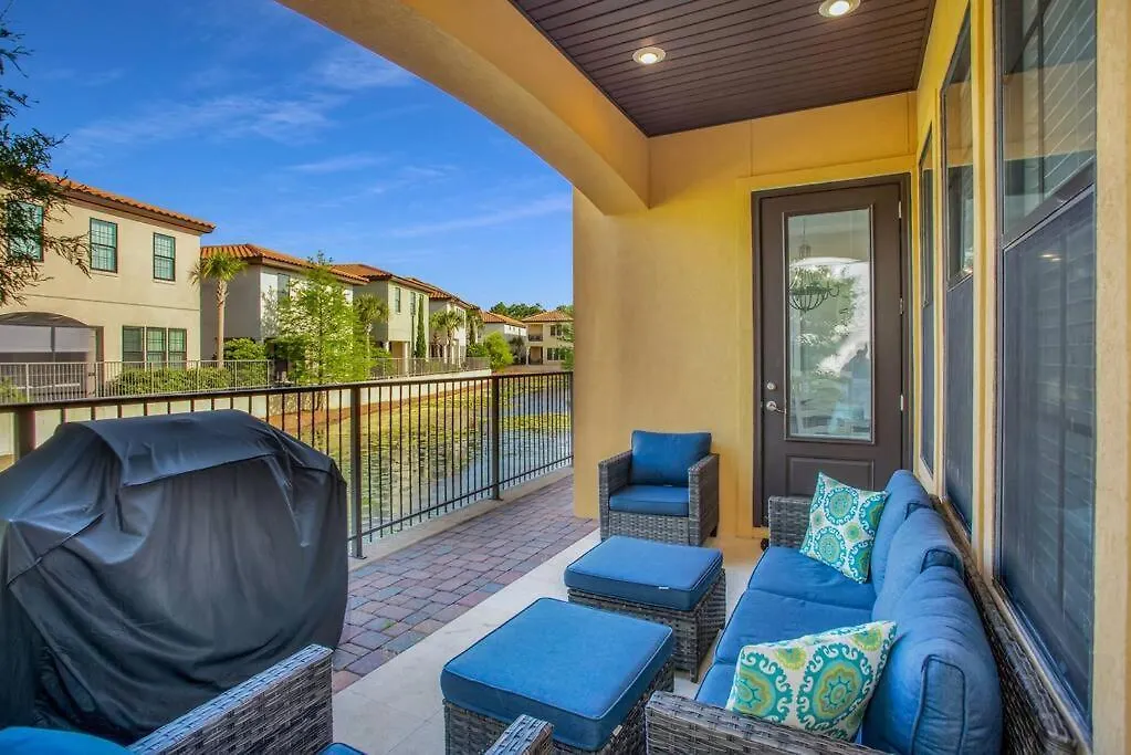 Holiday home Large 4 Bedroom With Bunk And 2 Golf Carts! Destin
