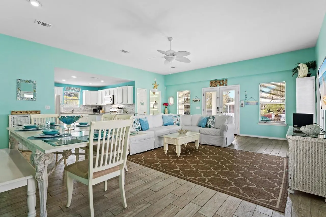 Holiday home Under The Sea By Newman-dailey *