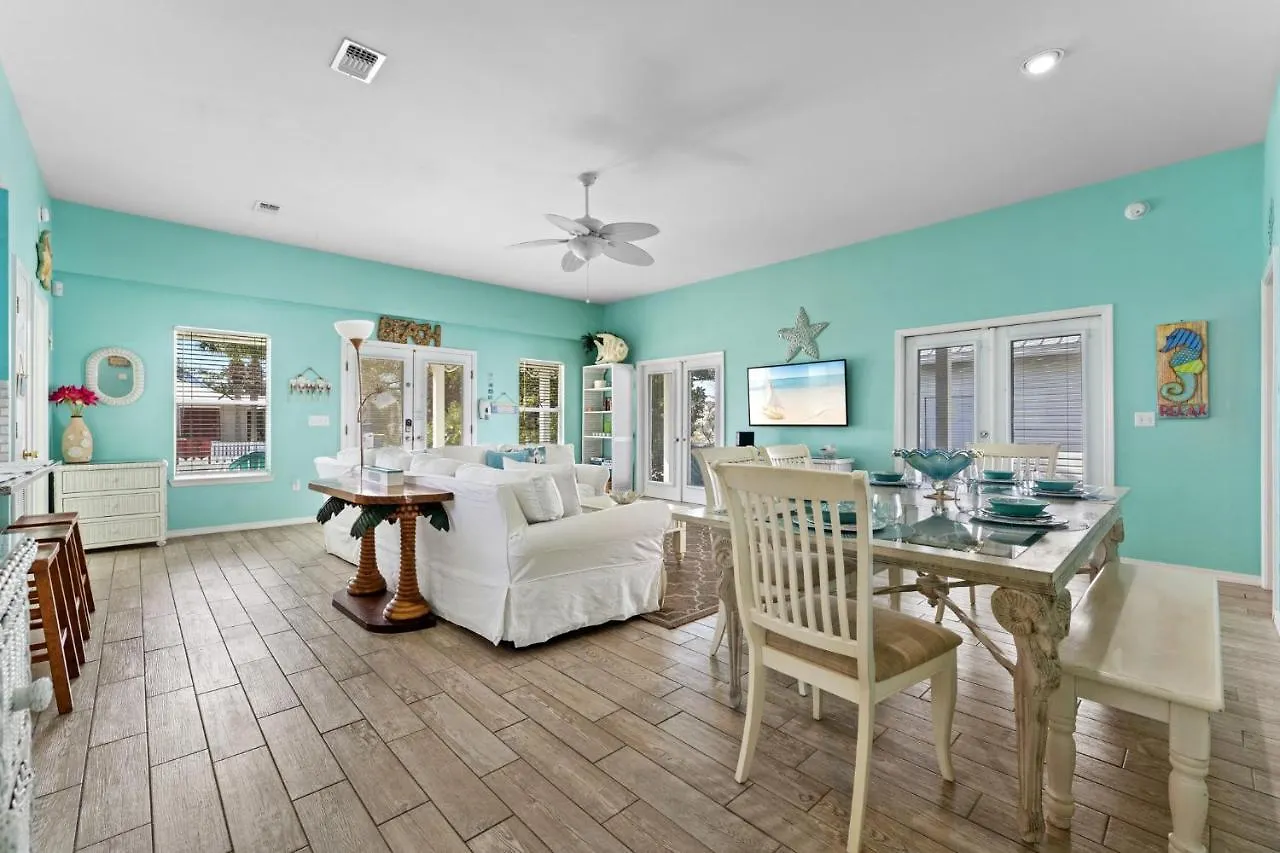 Holiday home Under The Sea By Newman-dailey *