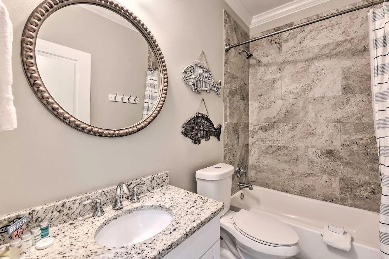 Miramar Townhome With Balcony Near Ocean! Casa vacanze