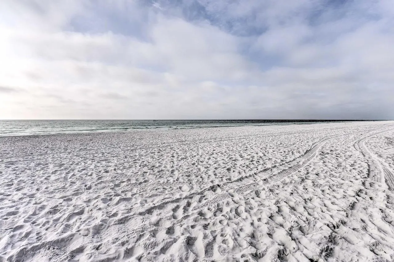 Miramar Townhome With Balcony Near Ocean! Destin