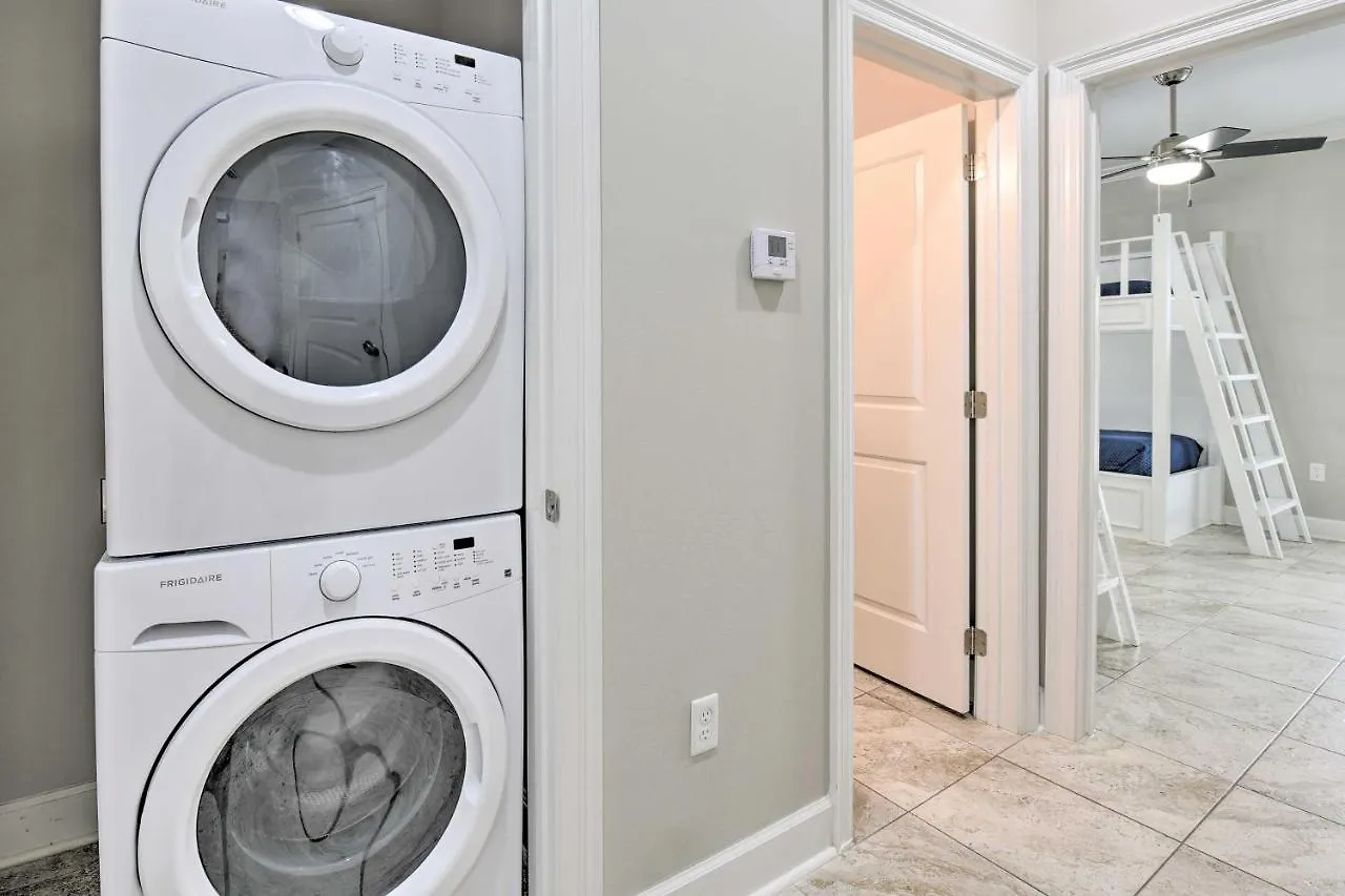 Miramar Townhome With Balcony Near Ocean! Destin