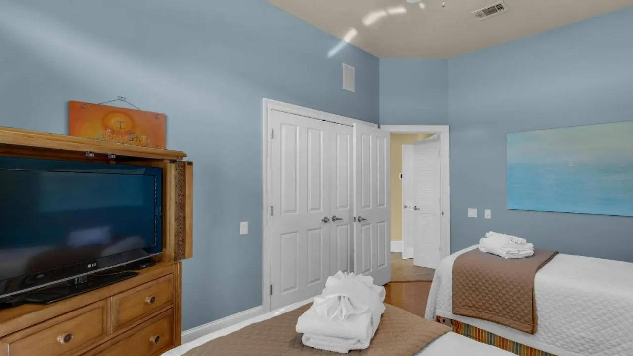 Emerald Pearl Destin